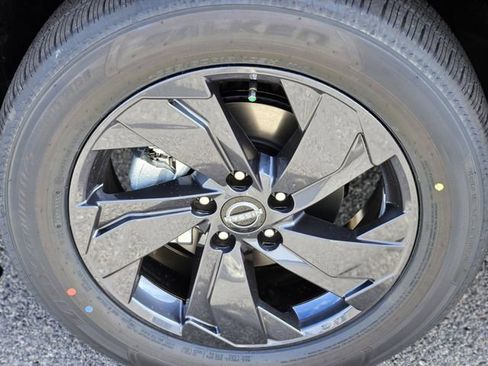 New 2026 Nissan Rogue SV image 10