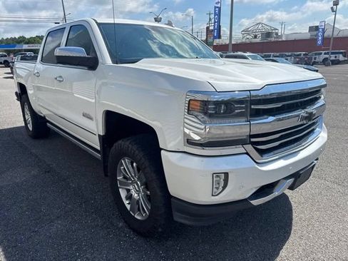 Used 2018 Chevrolet Silverado 1500 High Country AWD/4WD image 3