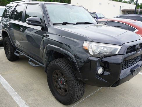 Used 2014 Toyota 4Runner SR5 Premium AWD/4WD image 3