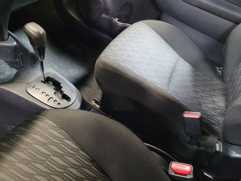 Used 2014 Toyota Yaris L FWD image 26