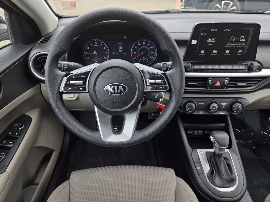 Used 2020 Kia Forte LXS FWD image 14