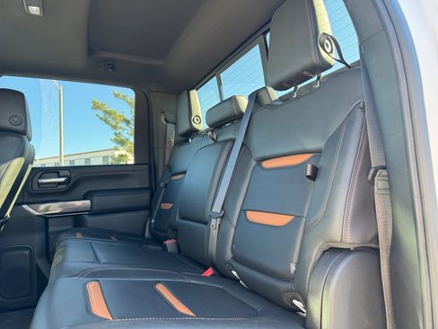 Used 2020 GMC Sierra 2500 AT4 w/ AT4 Premium Package image 17