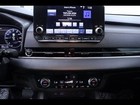 Used 2023 Mitsubishi Outlander SEL image 24