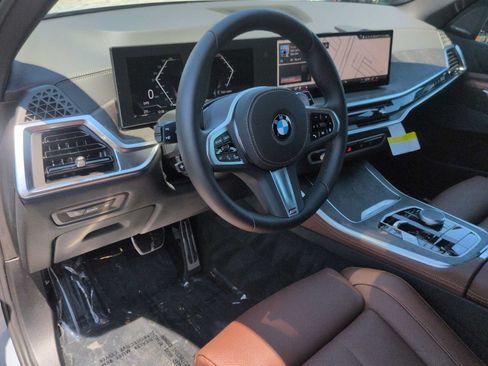 Used 2026 BMW X5 xDrive40i w/ M Sport Package AWD/4WD image 10