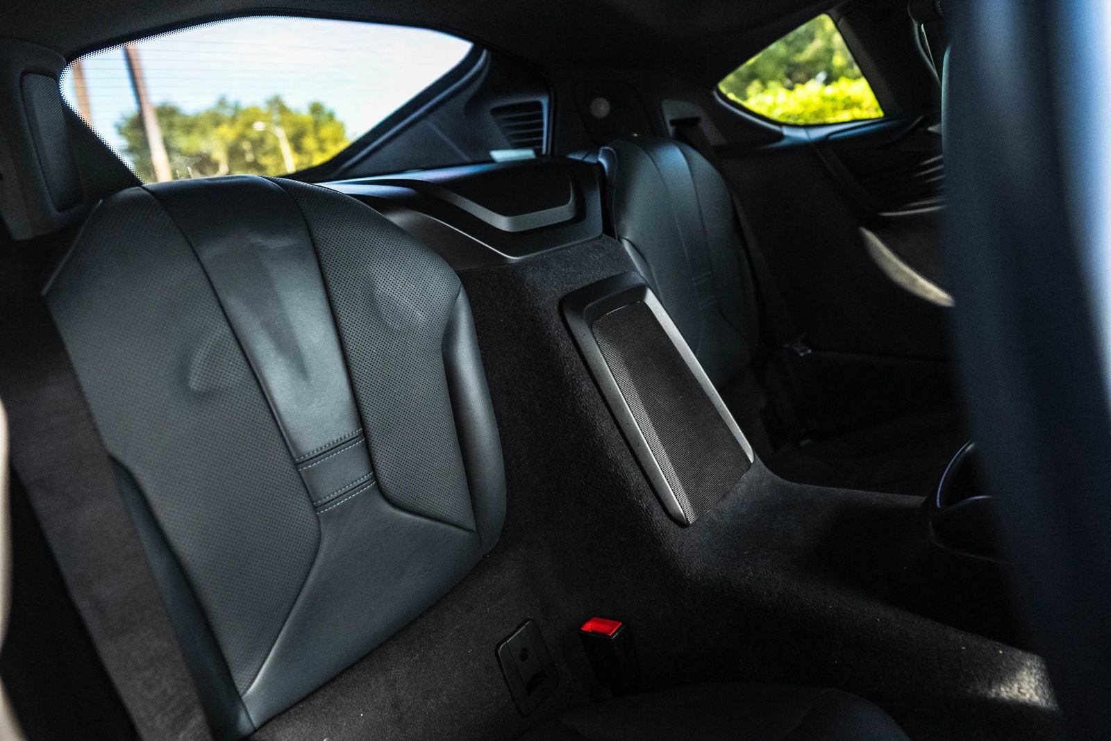 Used 2015 BMW i8 AWD/4WD image 18