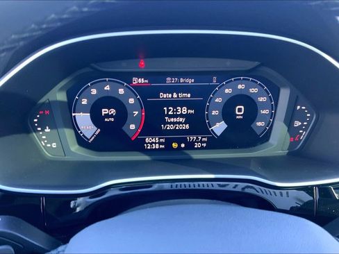 Used 2023 Audi Q3 2.0T Premium Plus w/ Premium Plus Package image 25