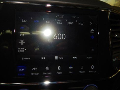 Used 2021 Jeep Grand Cherokee SRT image 23