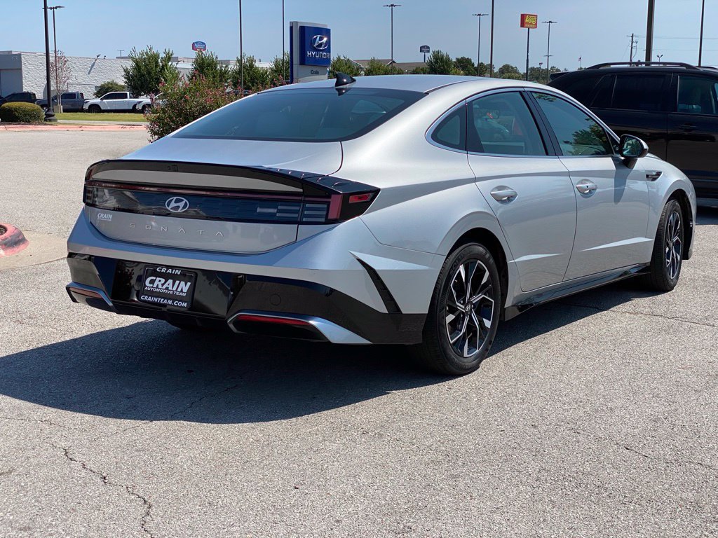 Used 2025 Hyundai Sonata SEL FWD image 7