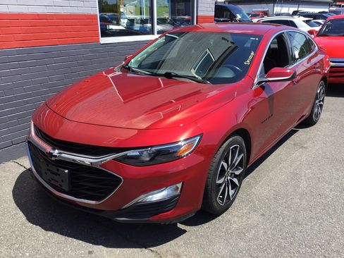 Used 2021 Chevrolet Malibu RS FWD image 3