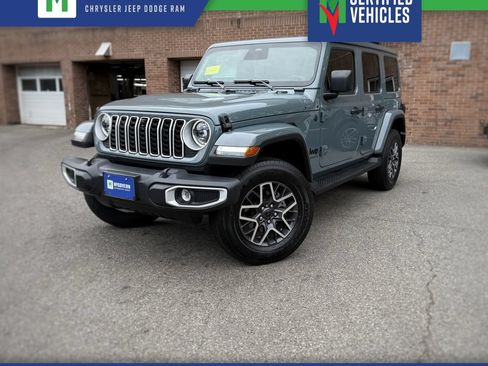 Used 2026 Jeep Wrangler Unlimited Sahara AWD/4WD image 1
