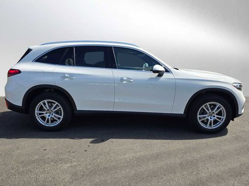 Certified 2026 Mercedes-Benz GLC 300 image 2