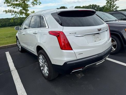 Used 2018 Cadillac XT5 Platinum w/ Driver Assist Package AWD/4WD image 4