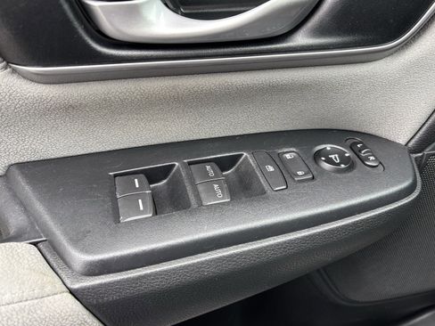 Used 2018 Honda CR-V EX image 16