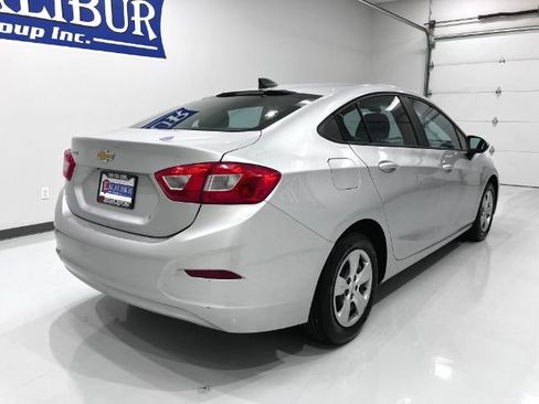 Used 2017 Chevrolet Cruze LS image 11