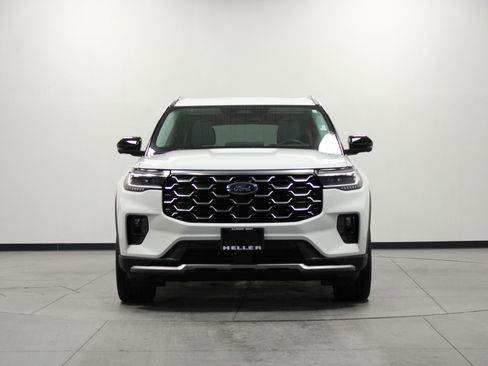 Used 2025 Ford Explorer Platinum w/ Ultimate Package image 9