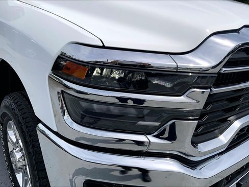 Used 2026 RAM 2500 Big Horn AWD/4WD image 30