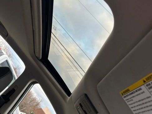 Used 2023 Nissan Altima 2.5 SV w/ SV Premium Package image 40