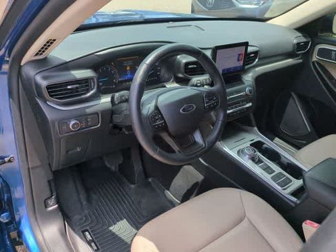Used 2020 Ford Explorer XLT w/ Equipment Group 202A RWD image 10