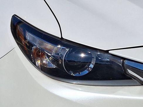 Used 2023 MAZDA CX-9 Touring Plus image 10