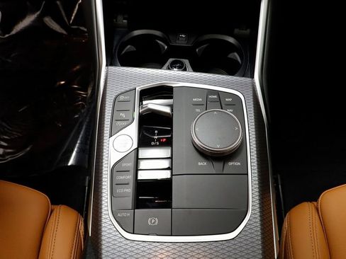 New 2026 BMW 330i xDrive Sedan w/ Convenience Package image 12