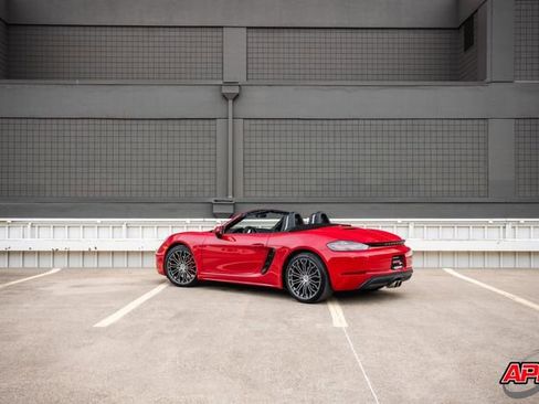 Used 2017 Porsche 718 Boxster S RWD image 49