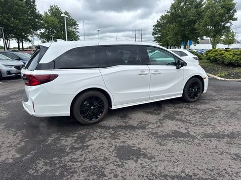 Used 2025 Honda Odyssey Sport-L image 12
