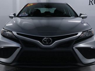 Used 2023 Toyota Camry SE video 2