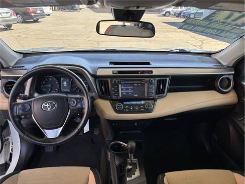 Used 2017 Toyota RAV4 XLE w/ Carpet Mat Package AWD/4WD image 9