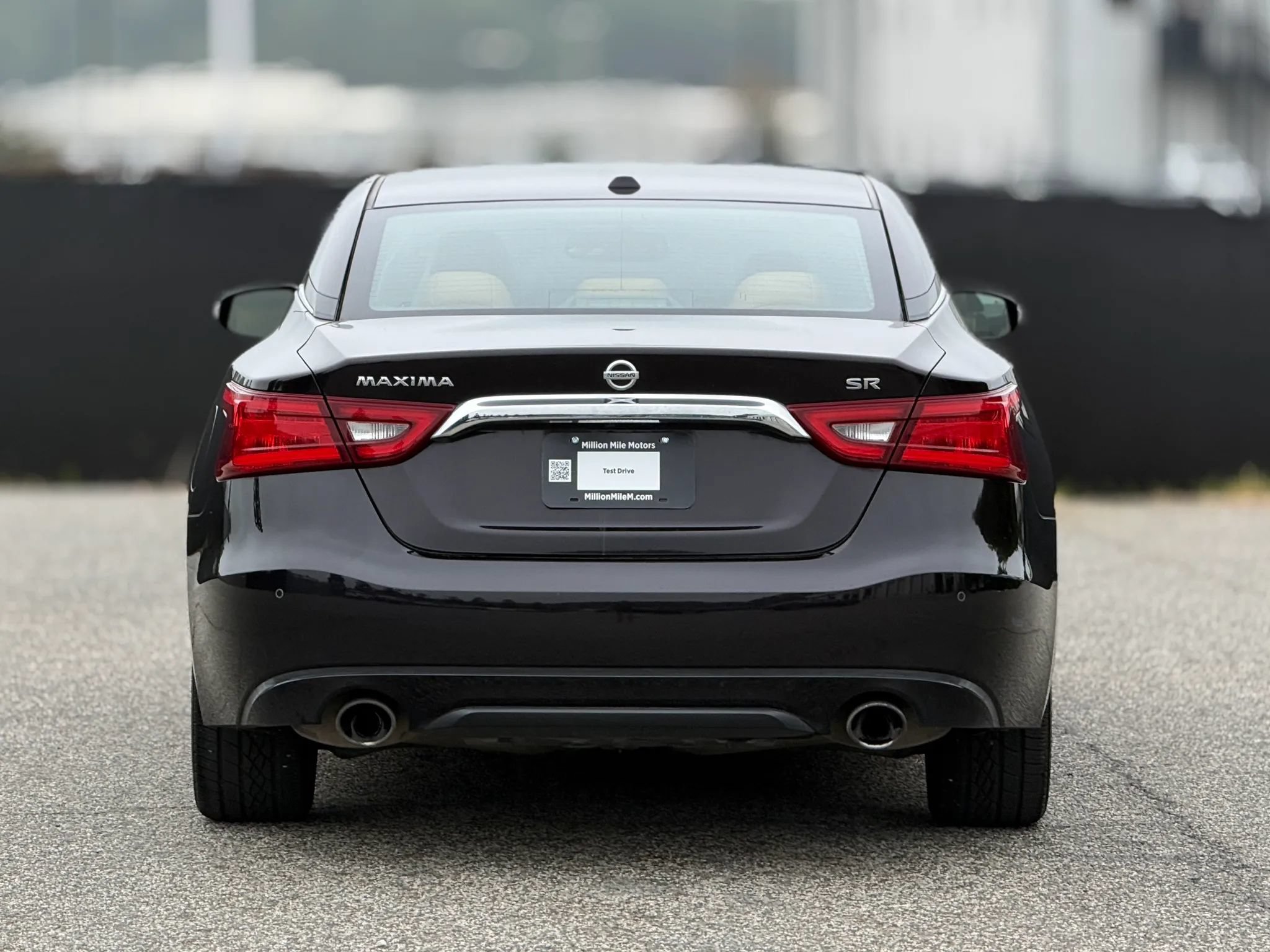 Used 2016 Nissan Maxima SR FWD image 4