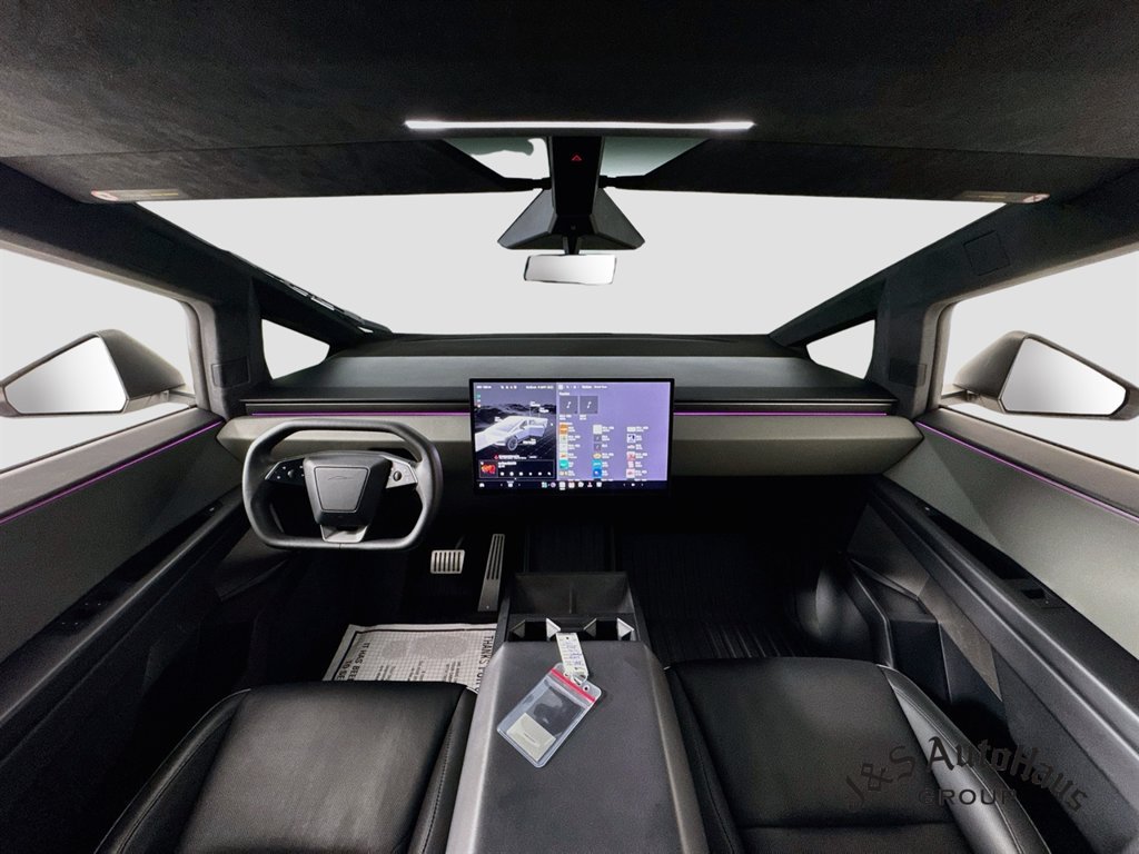 Used 2024 Tesla Cybertruck AWD Crew Cab image 29