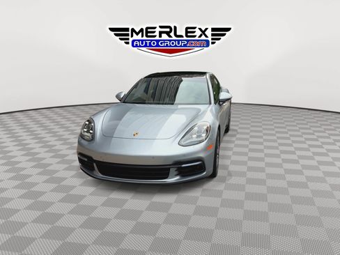 Used 2018 Porsche Panamera 4S w/ Premium Package Plus AWD/4WD image 3
