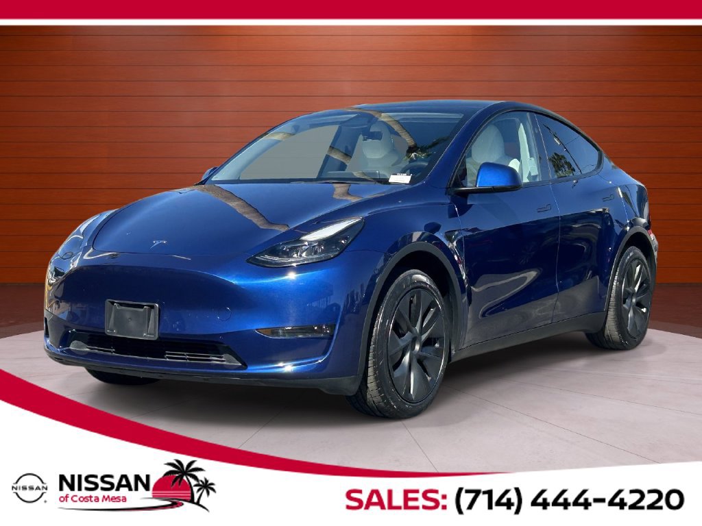 Used 2023 Tesla Model Y AWD image 1