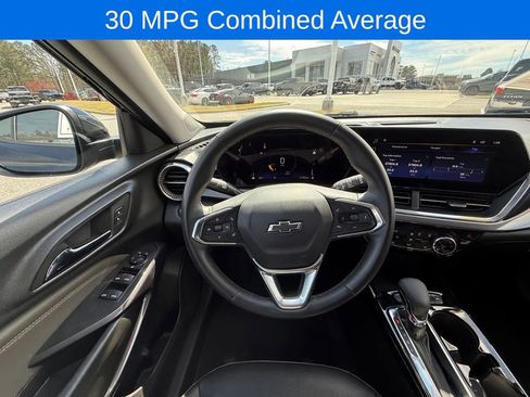 Used 2024 Chevrolet Trax ACTIV image 25