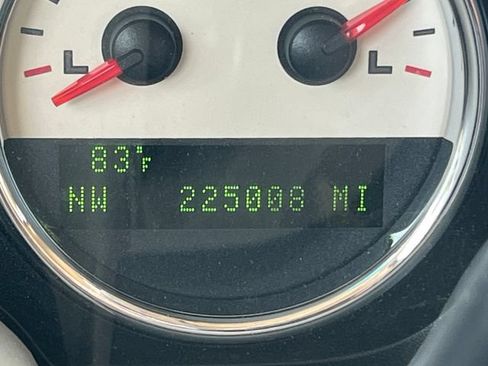 Used 2004 Ford F150 XLT AWD/4WD image 6
