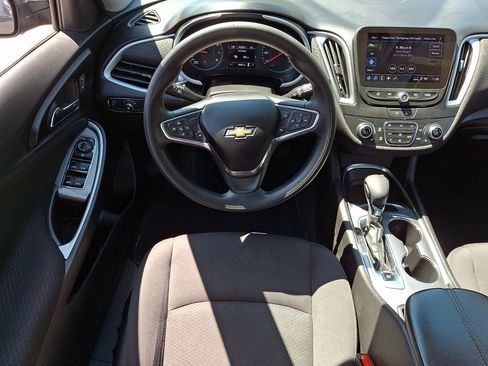 Used 2023 Chevrolet Malibu LT FWD image 21