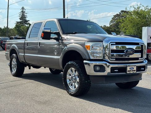 Used 2012 Ford F250 Lariat w/ Lariat Ultimate Pkg AWD/4WD image 3