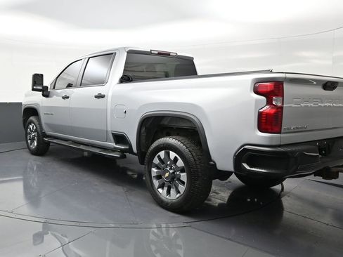 Used 2022 Chevrolet Silverado 2500 Custom w/ Custom Convenience Package AWD/4WD image 3