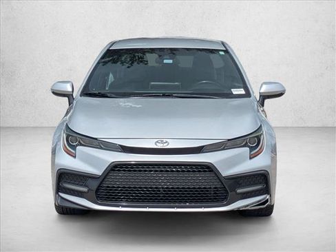 Used 2020 Toyota Corolla SE FWD image 2