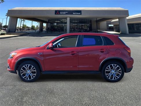 Used 2019 Mitsubishi Outlander Sport ES image 2