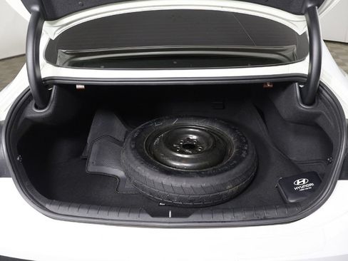 Certified 2024 Hyundai Sonata SEL AWD/4WD image 15