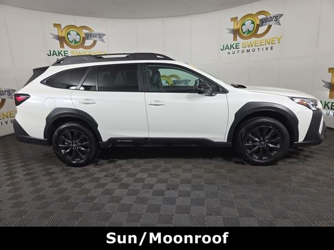 Used 2025 Subaru Outback Onyx Edition AWD/4WD image 10