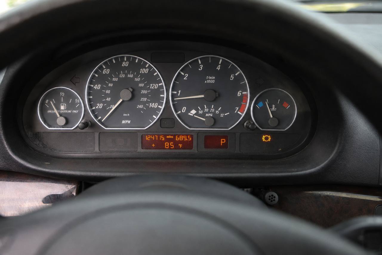 Used 2002 BMW 330Ci Convertible RWD image 26