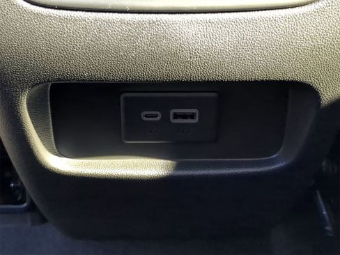 Used 2025 Cadillac XT5 Sportv image 21