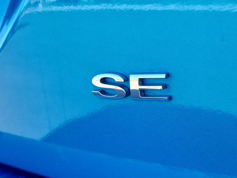 Used 2012 Ford Focus SE FWD image 6