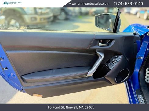 Used 2020 Subaru BRZ Limited RWD image 29