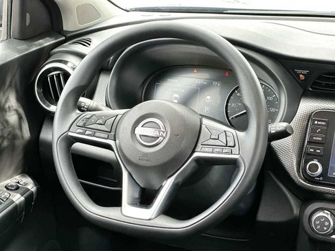 Used 2024 Nissan Kicks SV image 27