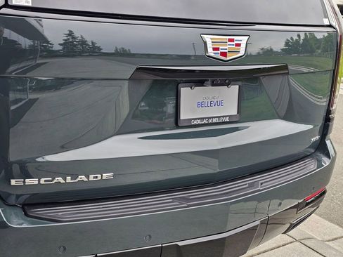 New 2026 Cadillac Escalade Sport w/ Touring Package AWD/4WD image 15