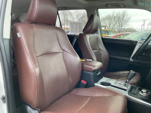 Used 2016 Toyota 4Runner Limited image 44