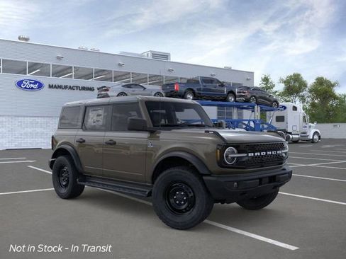 New 2026 Ford Bronco Outer Banks image 6