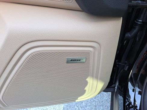 Certified 2026 Porsche Macan image 26